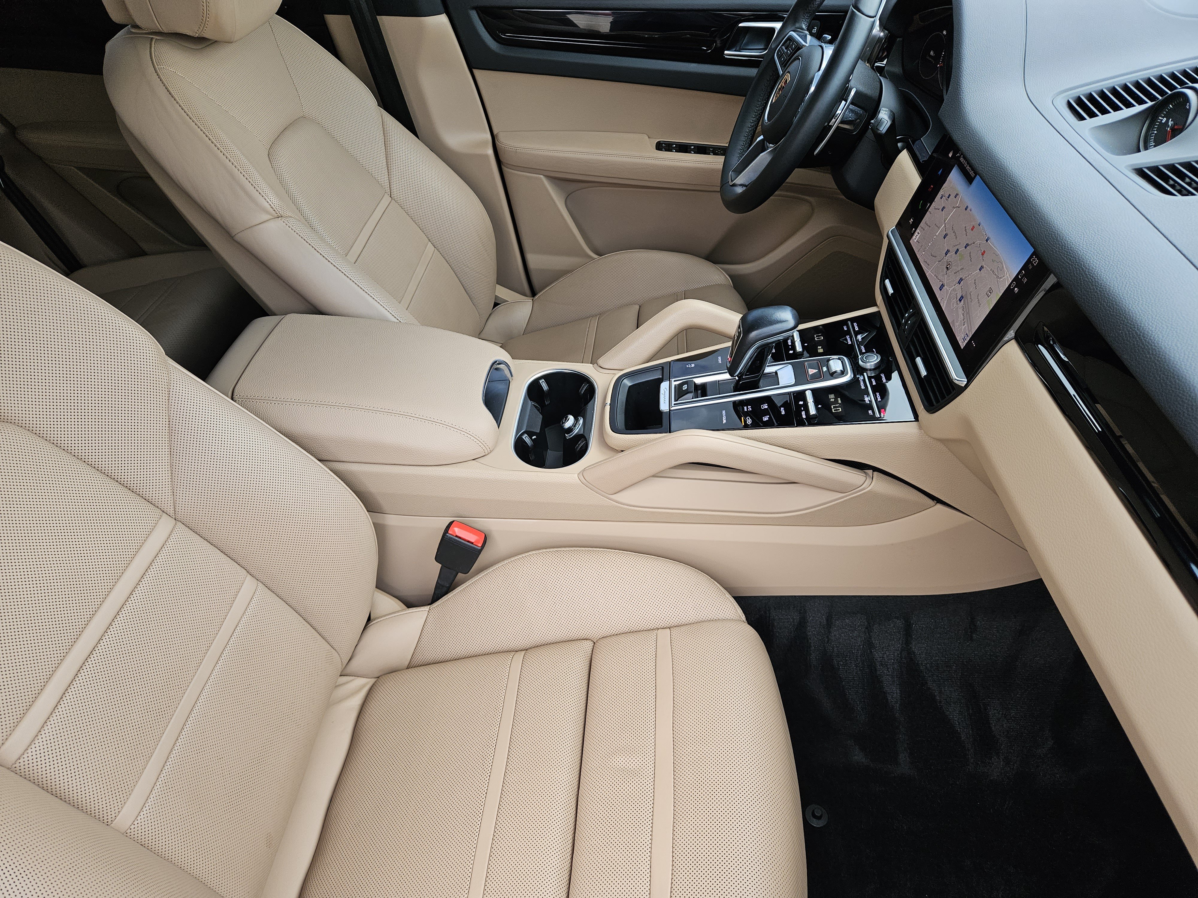 Certified 2023 Porsche Cayenne AWD/4WD image 15