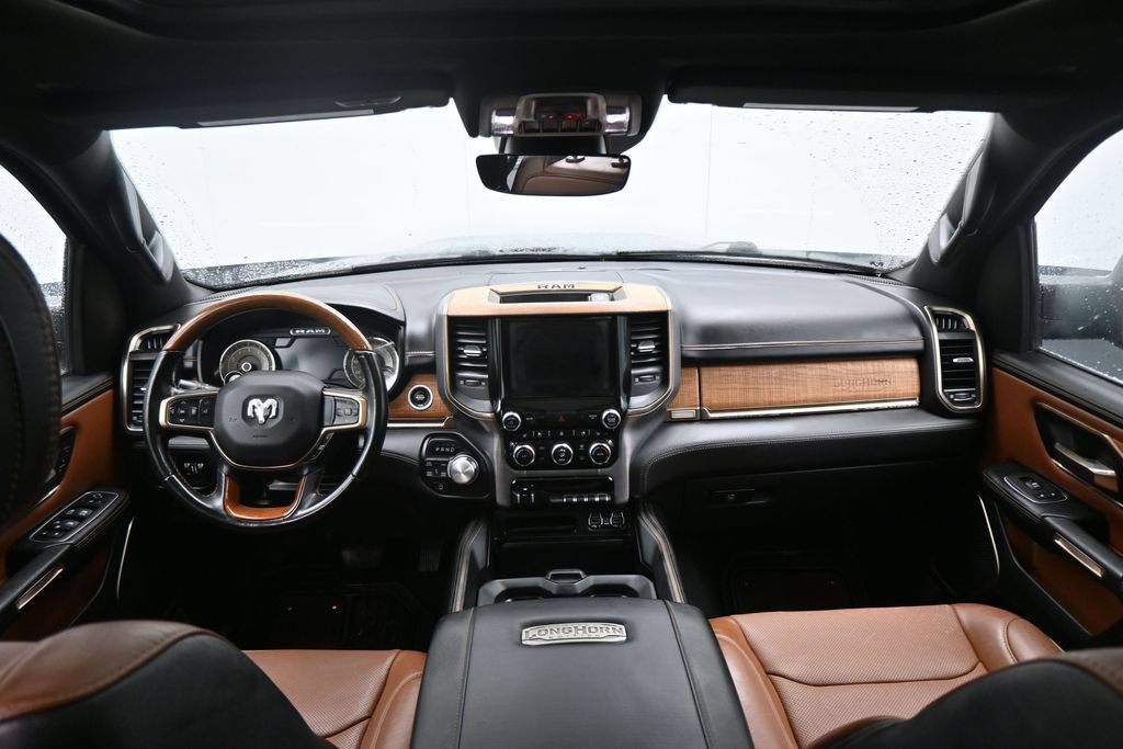 Used 2022 RAM 1500 Longhorn AWD/4WD image 16