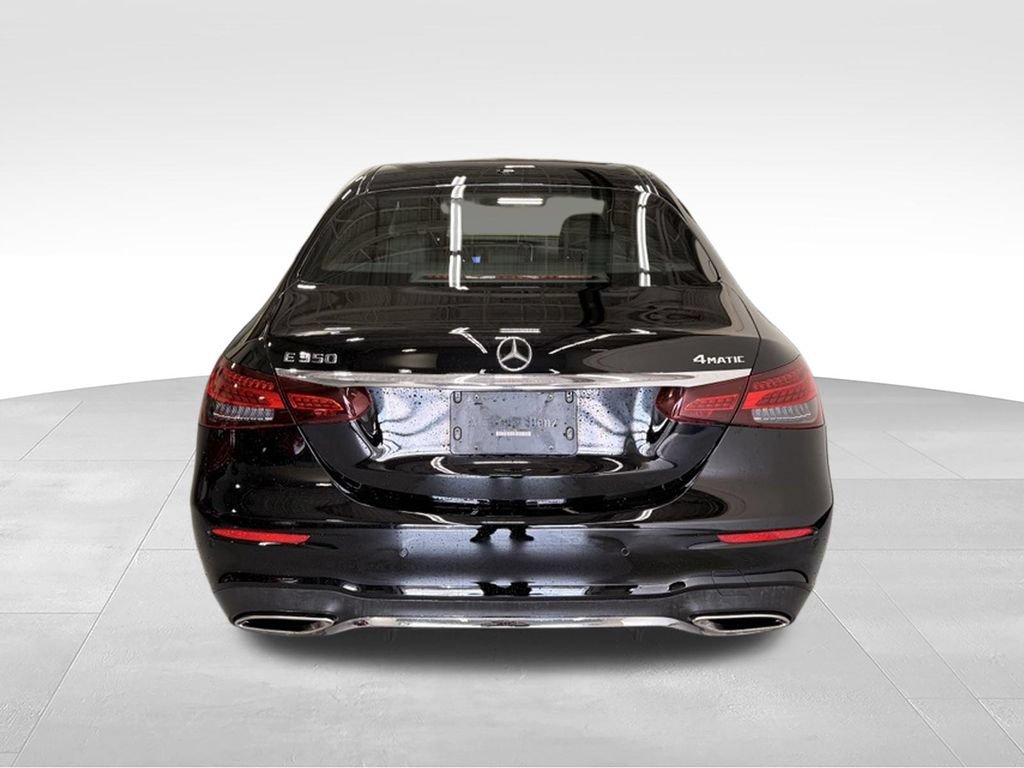 Used 2023 Mercedes-Benz E 350 4MATIC Sedan image 4