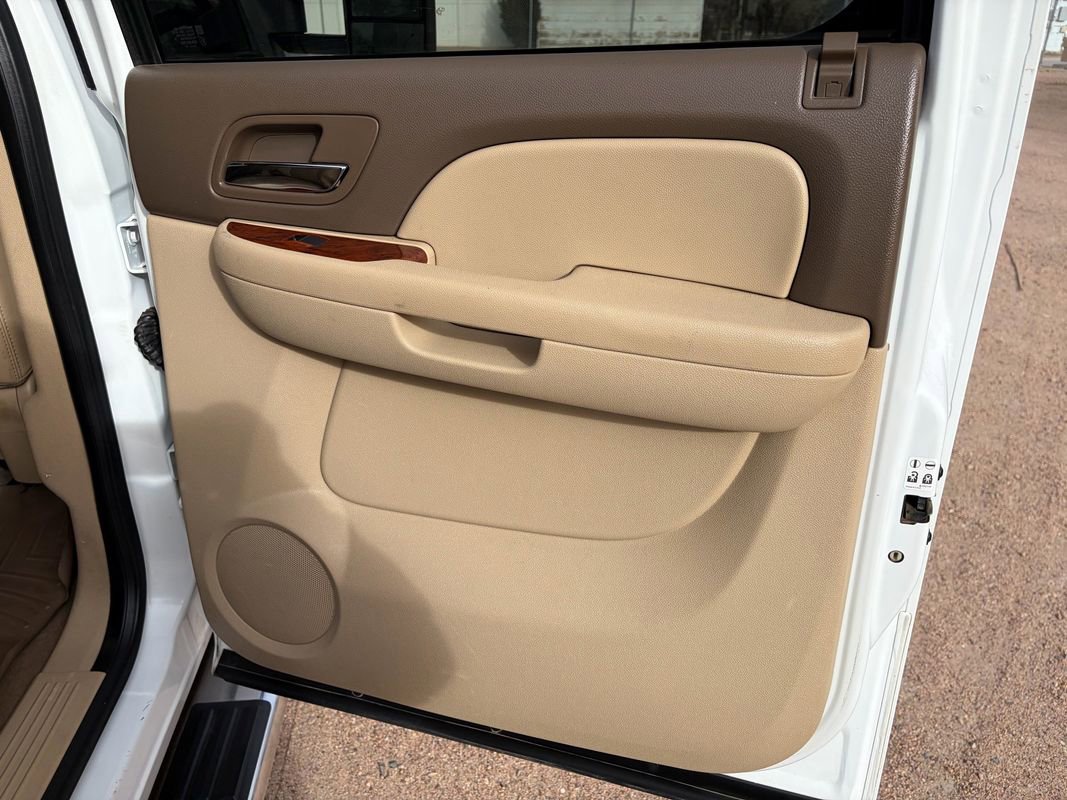 Used 2013 GMC Sierra 3500 SLT w/ SLT Convenience Package image 16