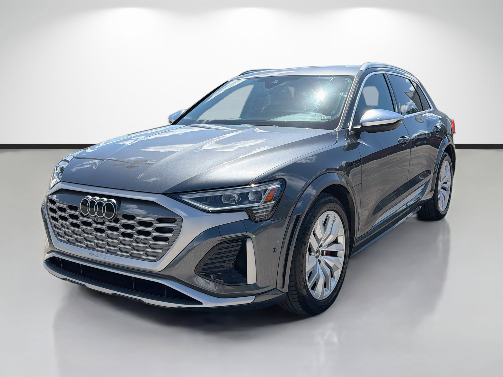 Used 2024 Audi SQ8 e-tron Premium Plus AWD/4WD image 7