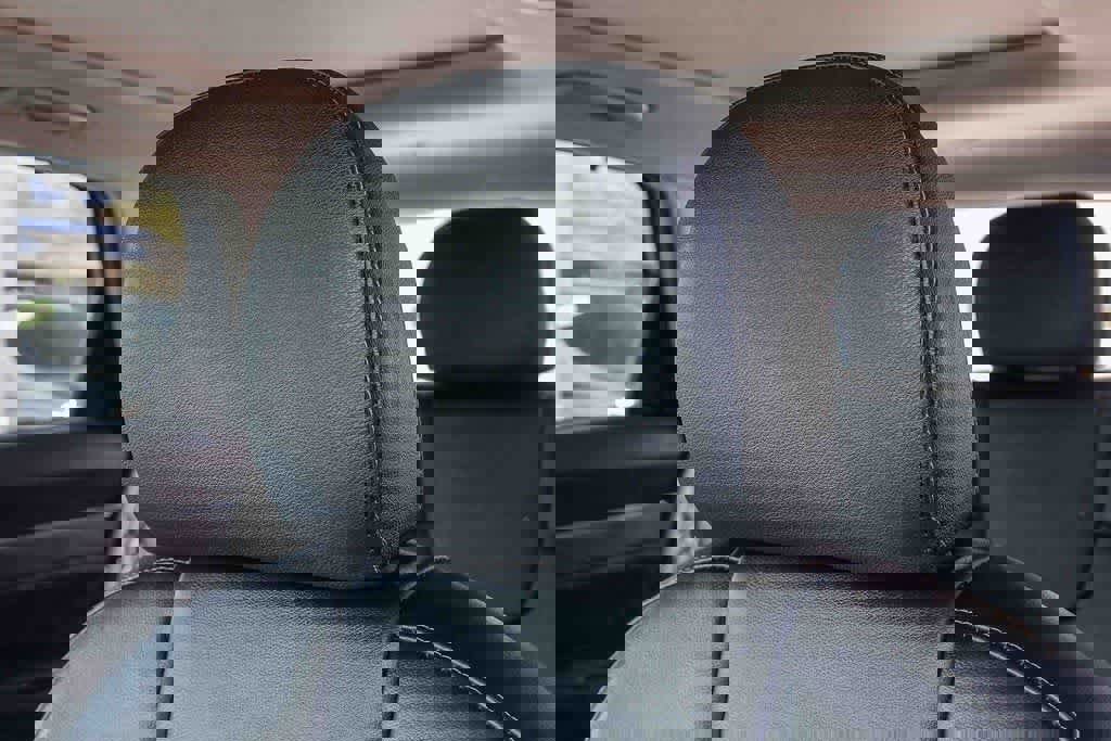 Certified 2023 Kia Sorento SX image 24