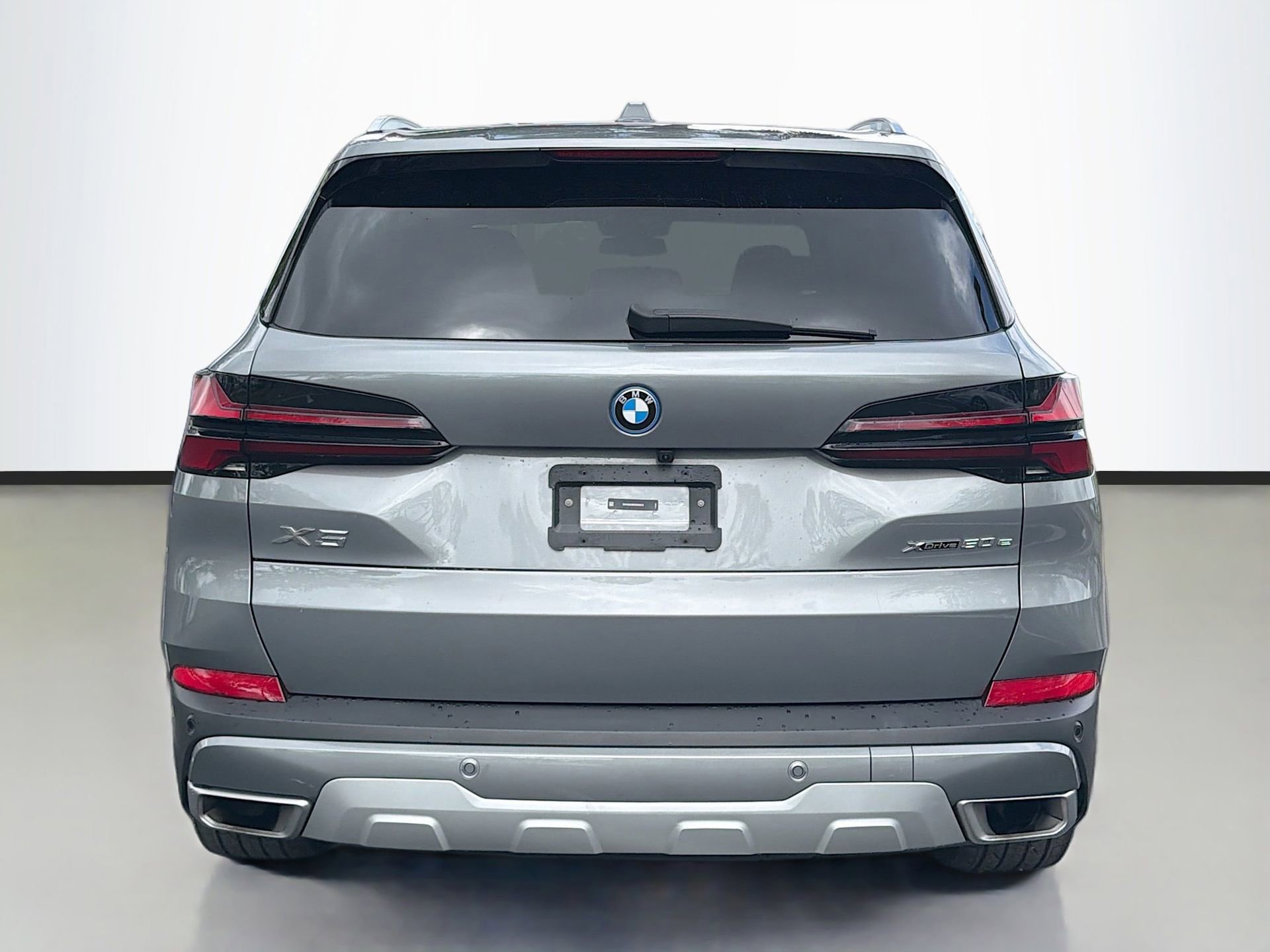 Certified 2025 BMW X5 xDrive50e image 5