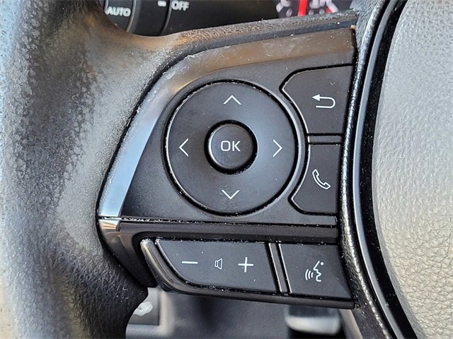 Used 2020 Toyota RAV4 XLE image 29