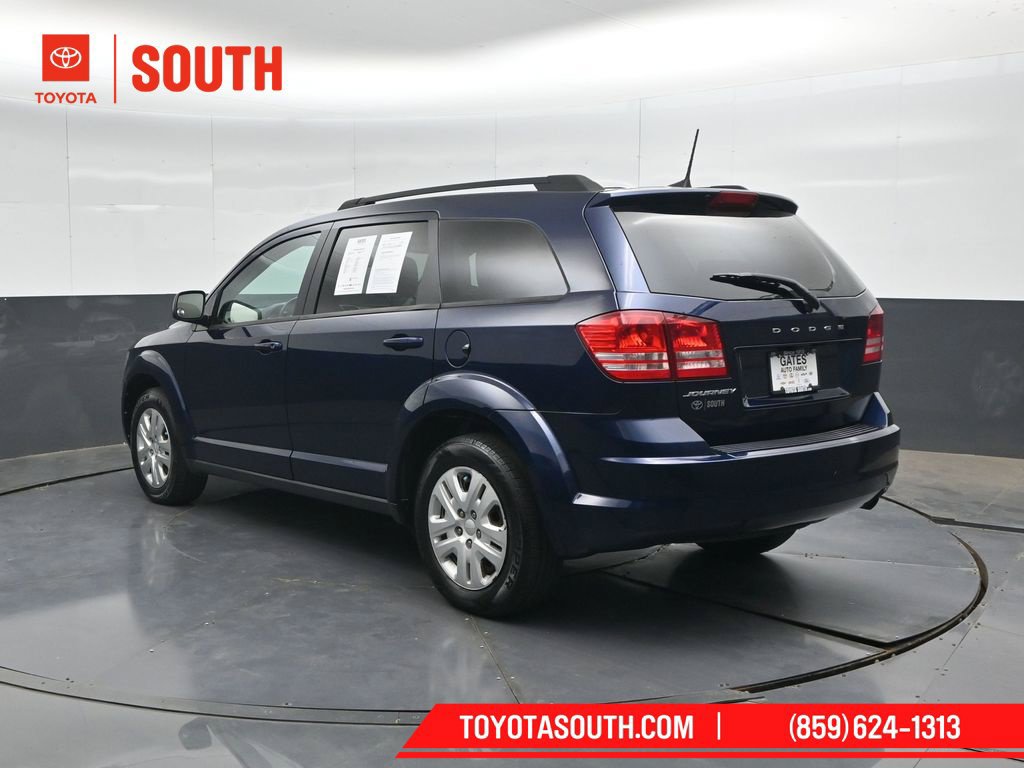 Used 2018 Dodge Journey SE w/ Connectivity Group FWD image 8