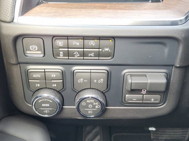 New 2026 Chevrolet Suburban High Country image 62