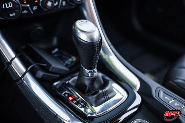 Used 2015 Chevrolet SS RWD image 16