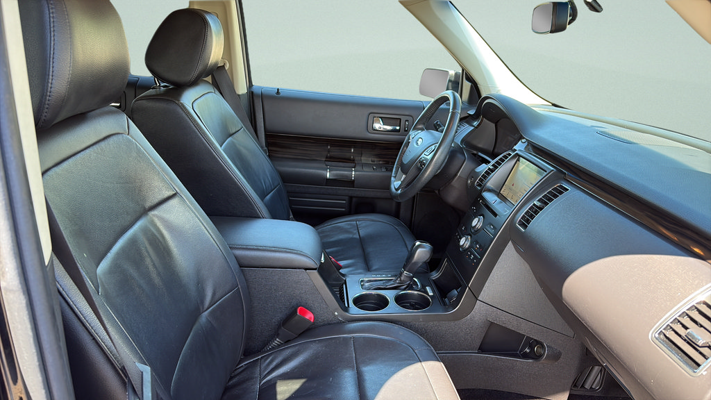 Used 2019 Ford Flex SEL w/ Equipment Group 202A AWD/4WD image 19