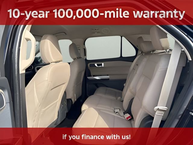 Used 2023 Ford Explorer XLT w/ Equipment Group 202A AWD/4WD image 18