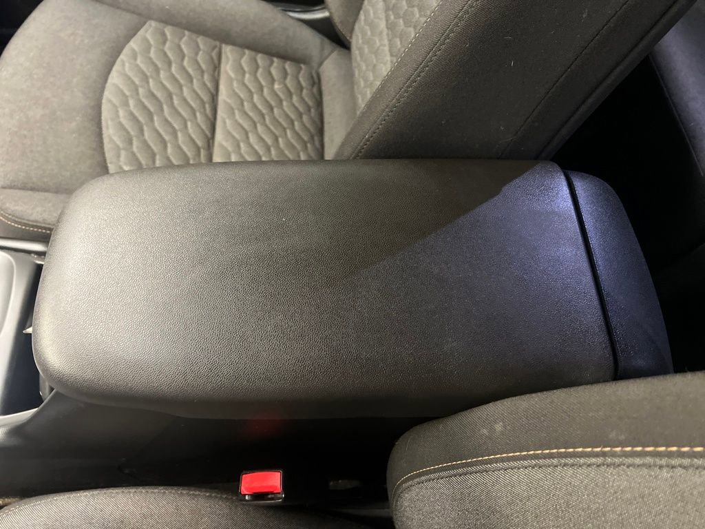 Used 2019 Chevrolet Equinox LT image 30