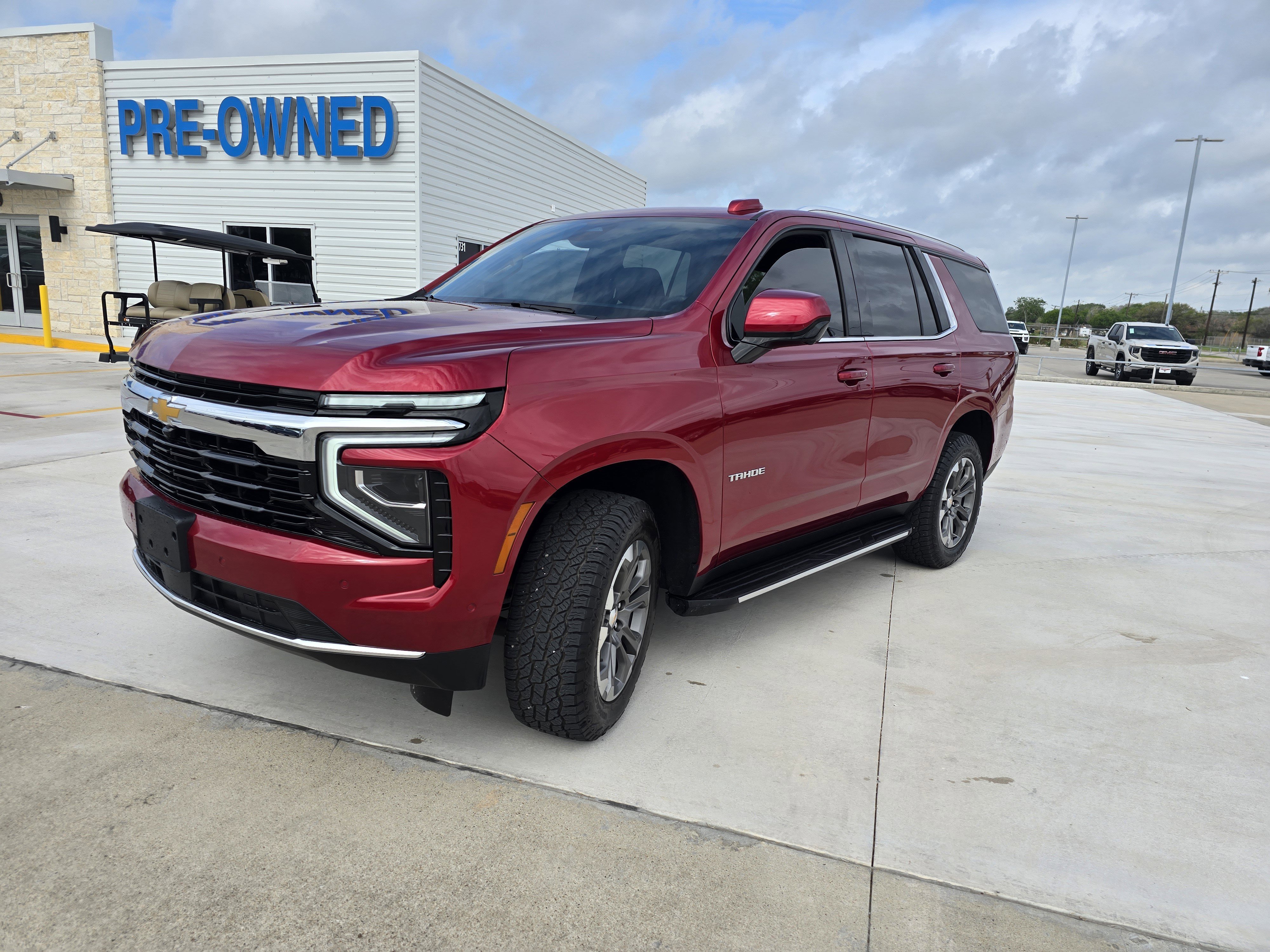 Used 2025 Chevrolet Tahoe LS image 7