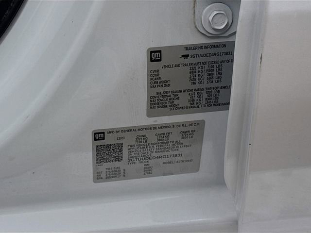 Used 2024 GMC Sierra 1500 SLT w/ SLT Premium Package image 32