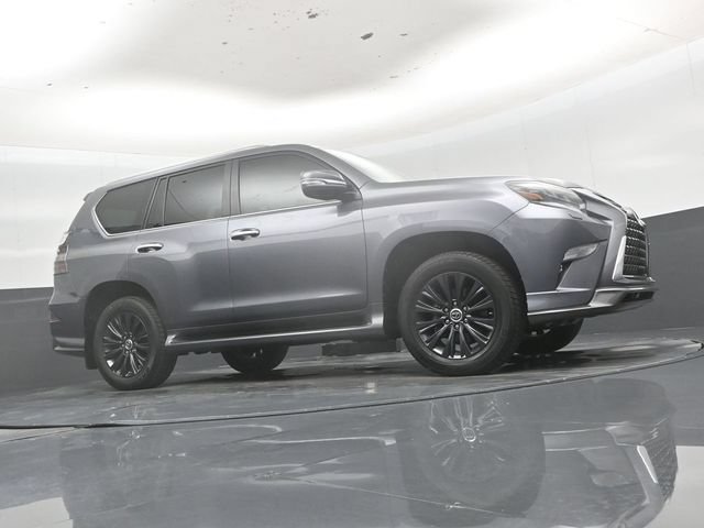 Used 2023 Lexus GX 460 Luxury w/ Sport Design Package AWD/4WD image 42