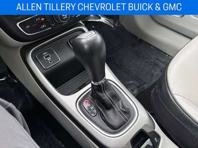 Used 2020 Jeep Compass Latitude image 20