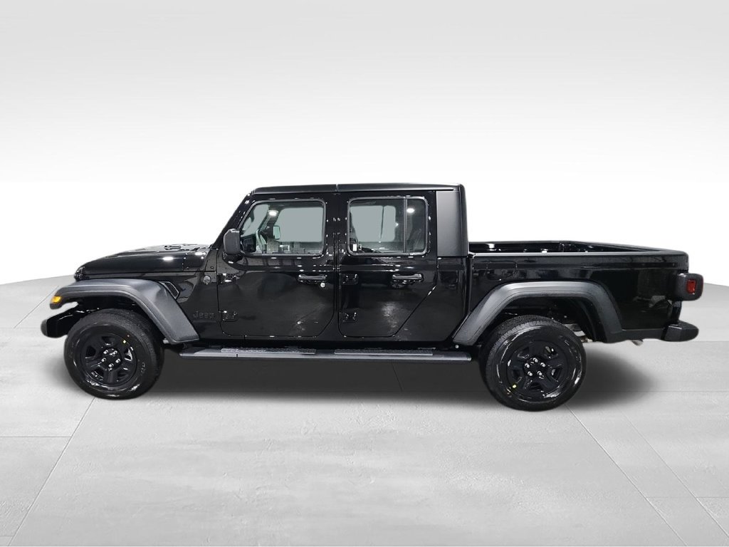 New 2026 Jeep Gladiator Sport AWD/4WD image 6