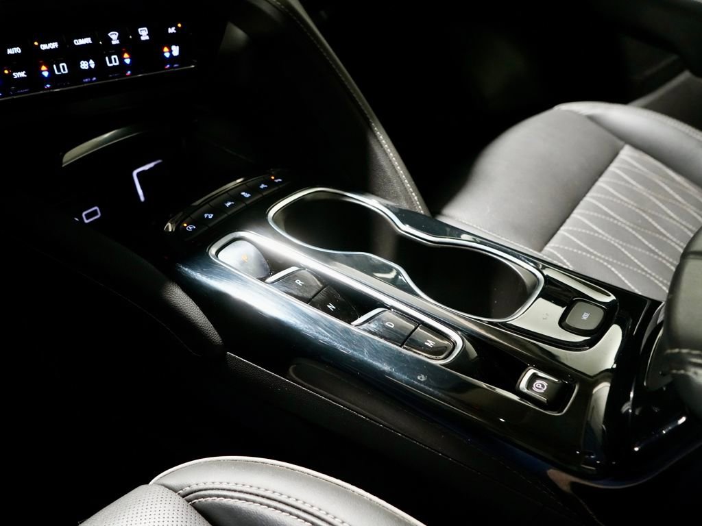 Used 2022 Buick Envision Avenir w/ Technology Package II image 22