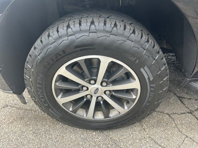 Used 2018 Ford Expedition XLT image 8