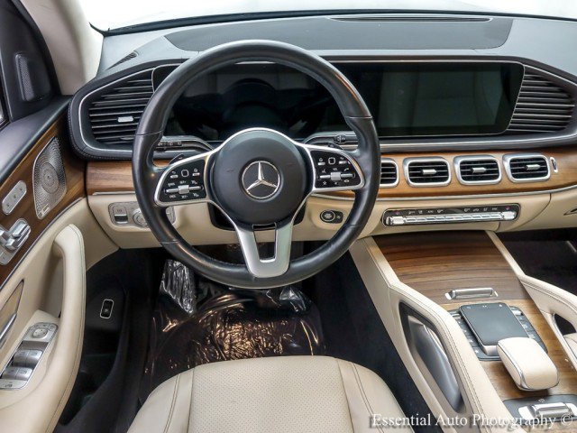 Used 2022 Mercedes-Benz GLS 450 4MATIC image 17