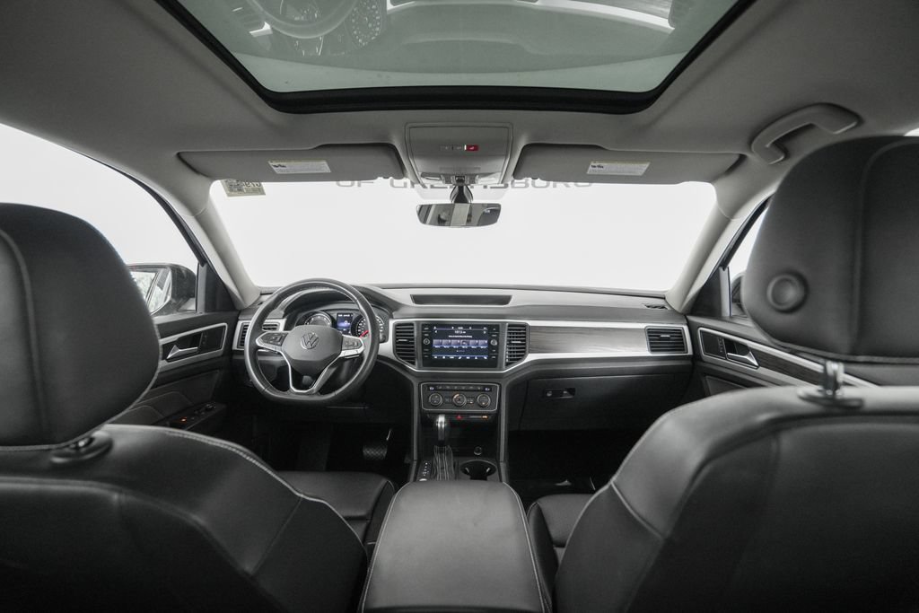 Used 2021 Volkswagen Atlas SE w/ Panoramic Sunroof Package FWD image 15