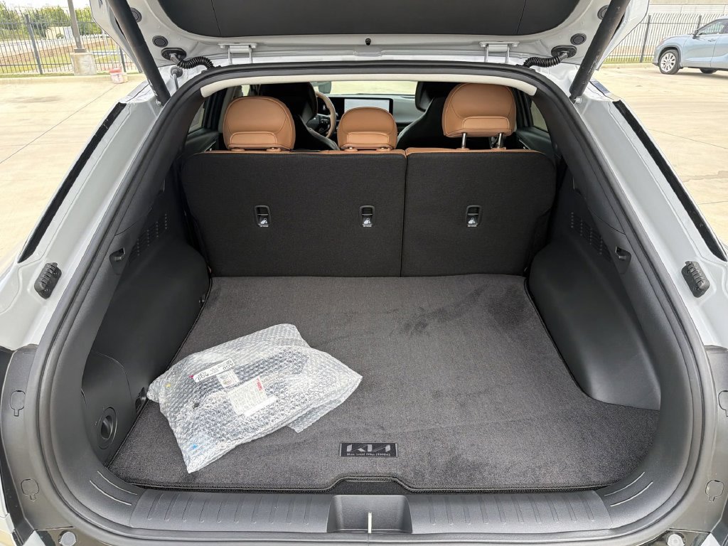 New 2026 Kia EV6 Wind RWD image 21