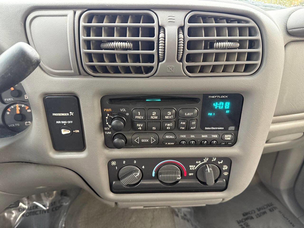 Used 2000 GMC Sonoma SLS w/ SLS Super Spec Pkg 2 image 4