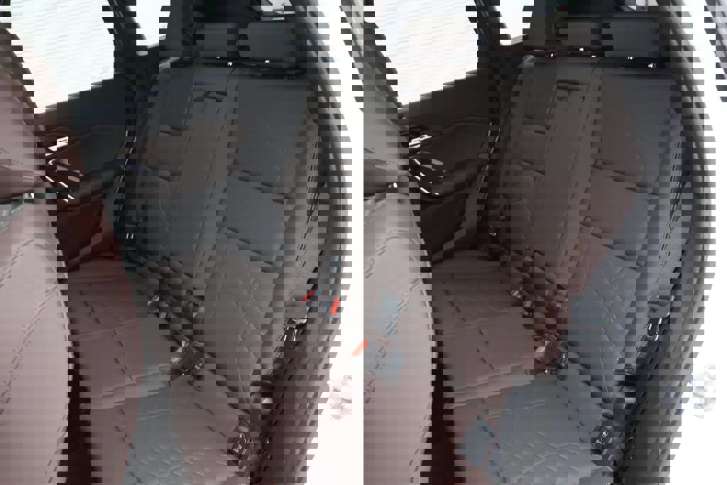 Used 2025 BMW X1 xDrive28i image 11