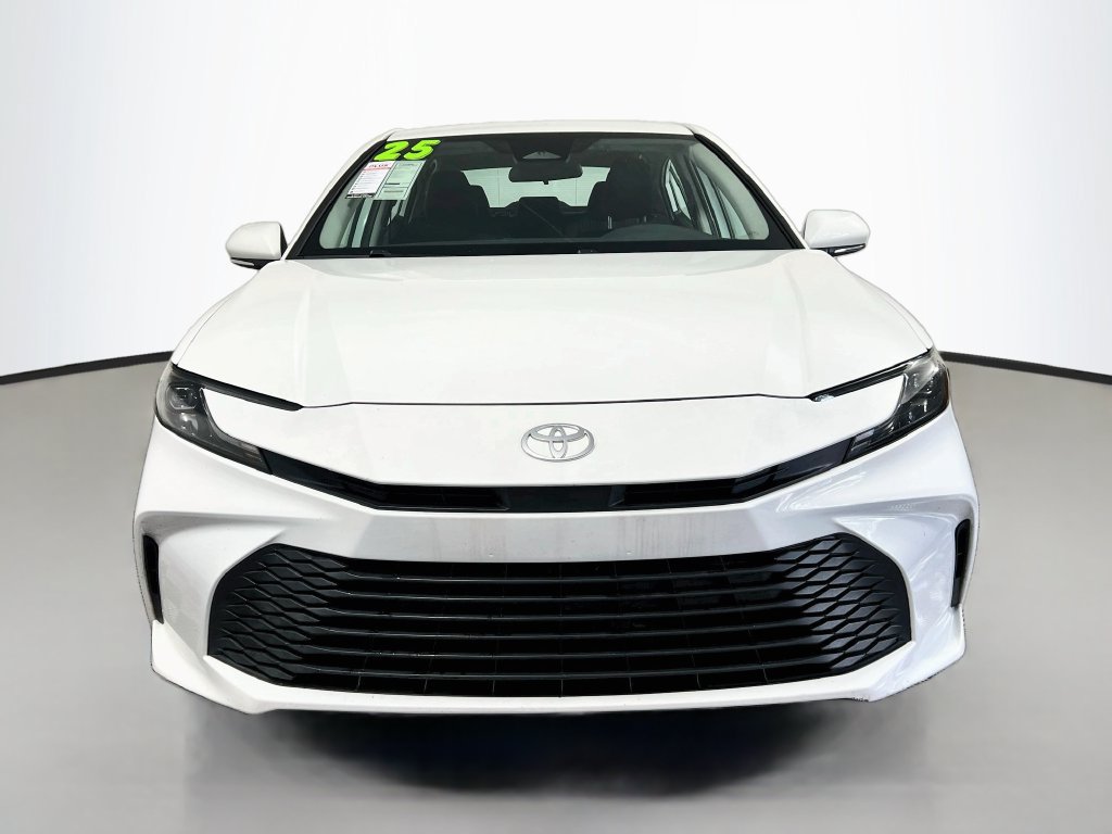 Used 2025 Toyota Camry LE FWD image 8