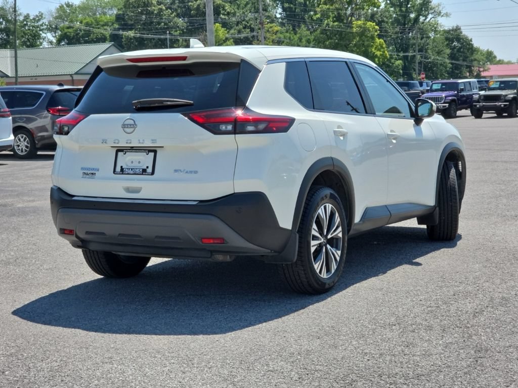 Used 2023 Nissan Rogue SV AWD/4WD image 7