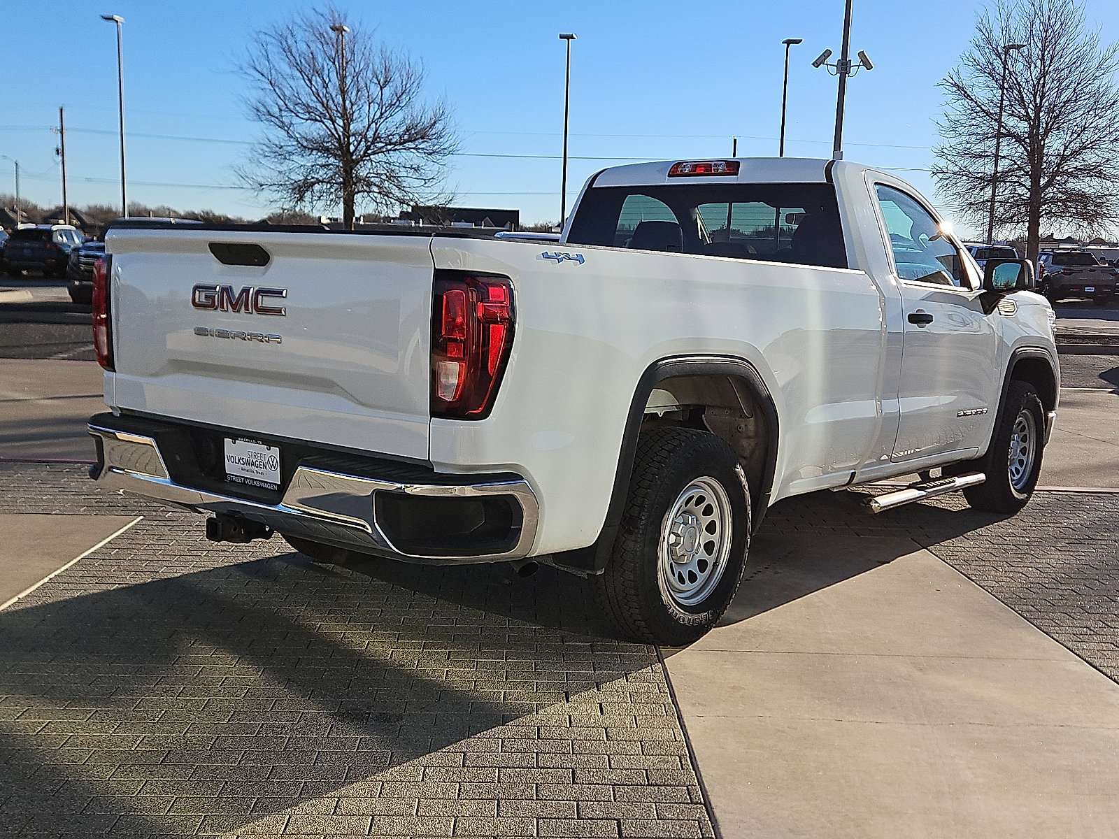 Used 2022 GMC Sierra 1500 Pro w/ Sierra Value Package image 4