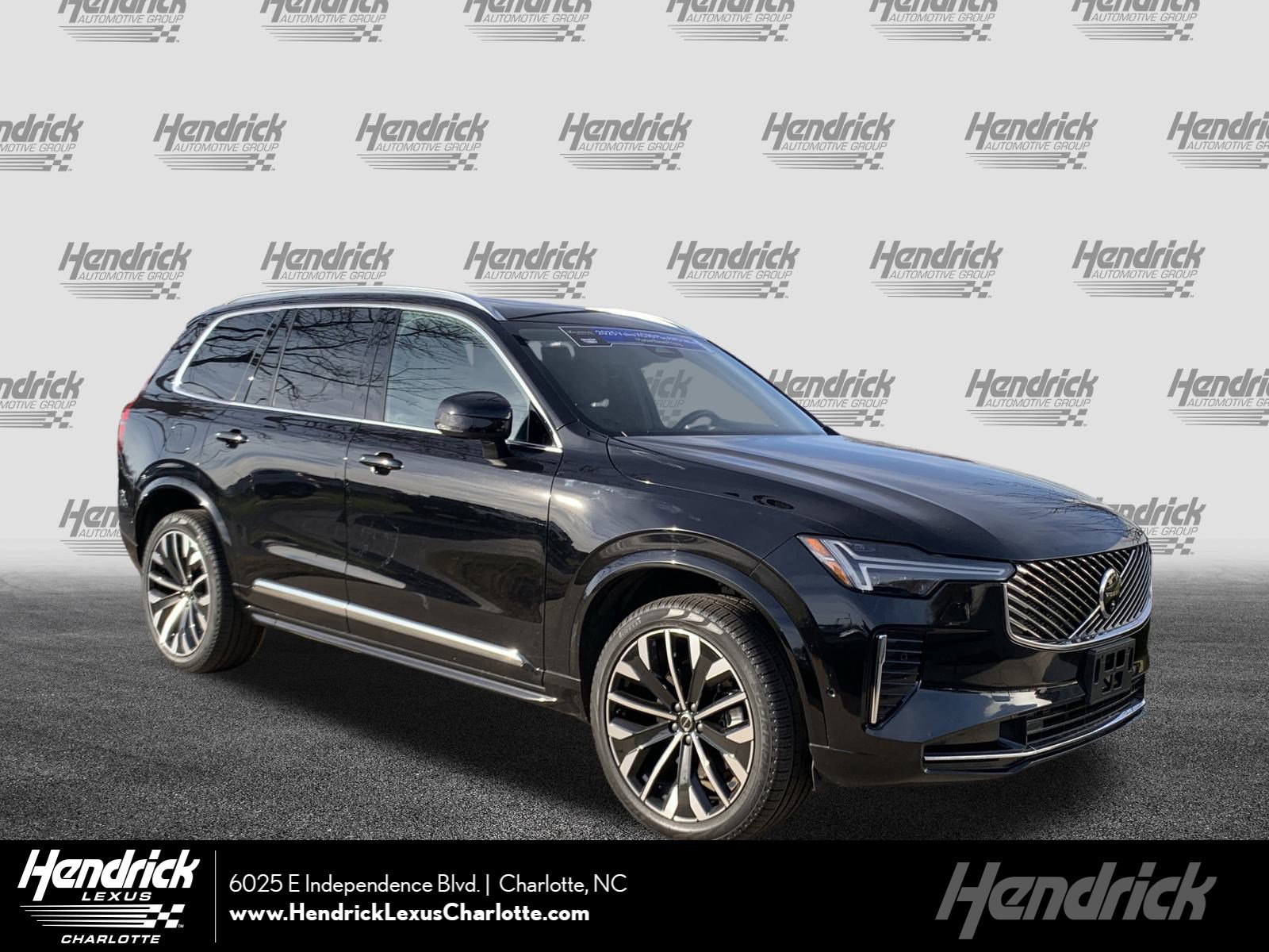 Used 2025 Volvo XC90 B5 Plus image 1