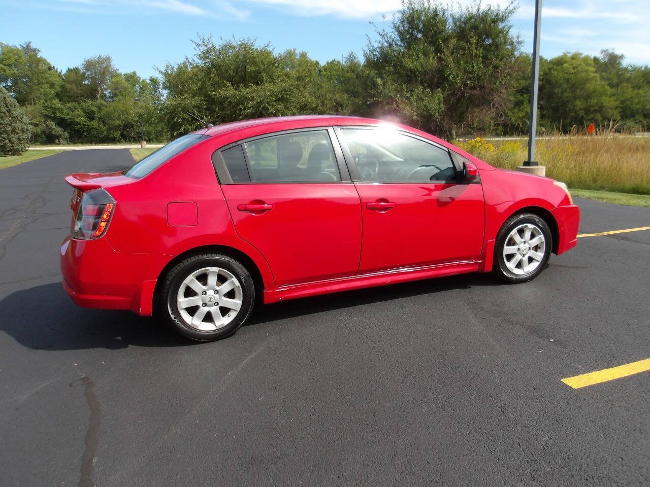 Used 2012 Nissan Sentra 2.0 SR FWD image 10
