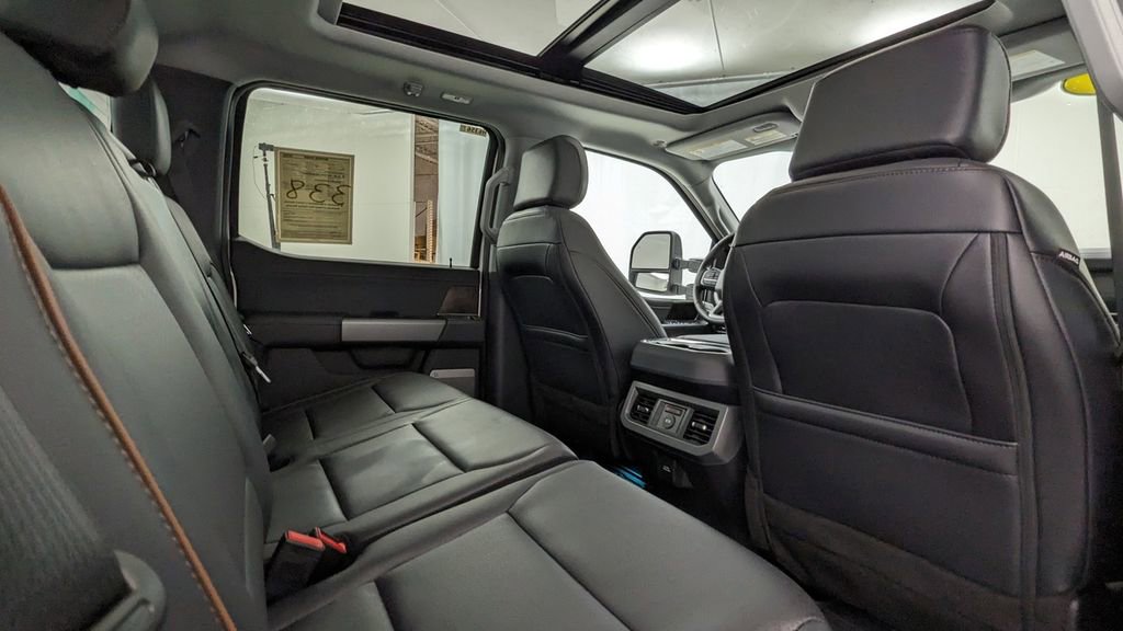 Used 2026 Ford F450 Lariat w/ Lariat Premium Package image 37