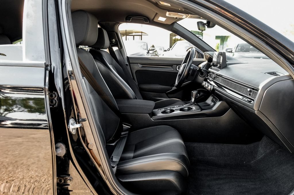 Used 2023 Honda Civic Sport image 34