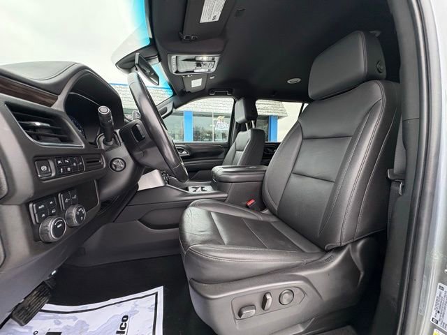 Used 2022 Chevrolet Tahoe LT w/ Luxury Package AWD/4WD image 32