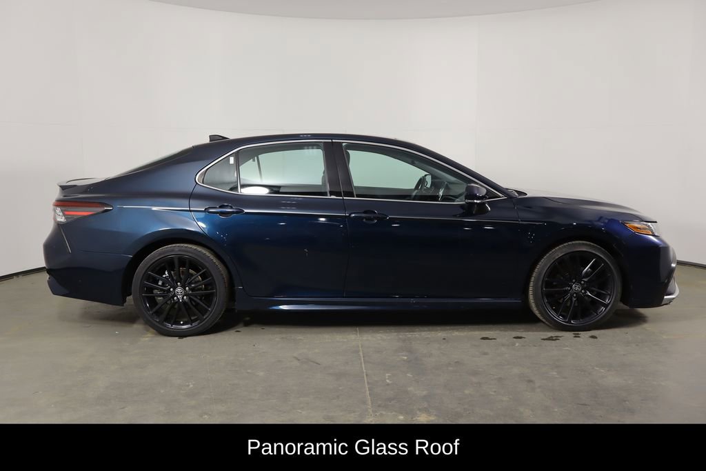 Used 2021 Toyota Camry XSE FWD image 5