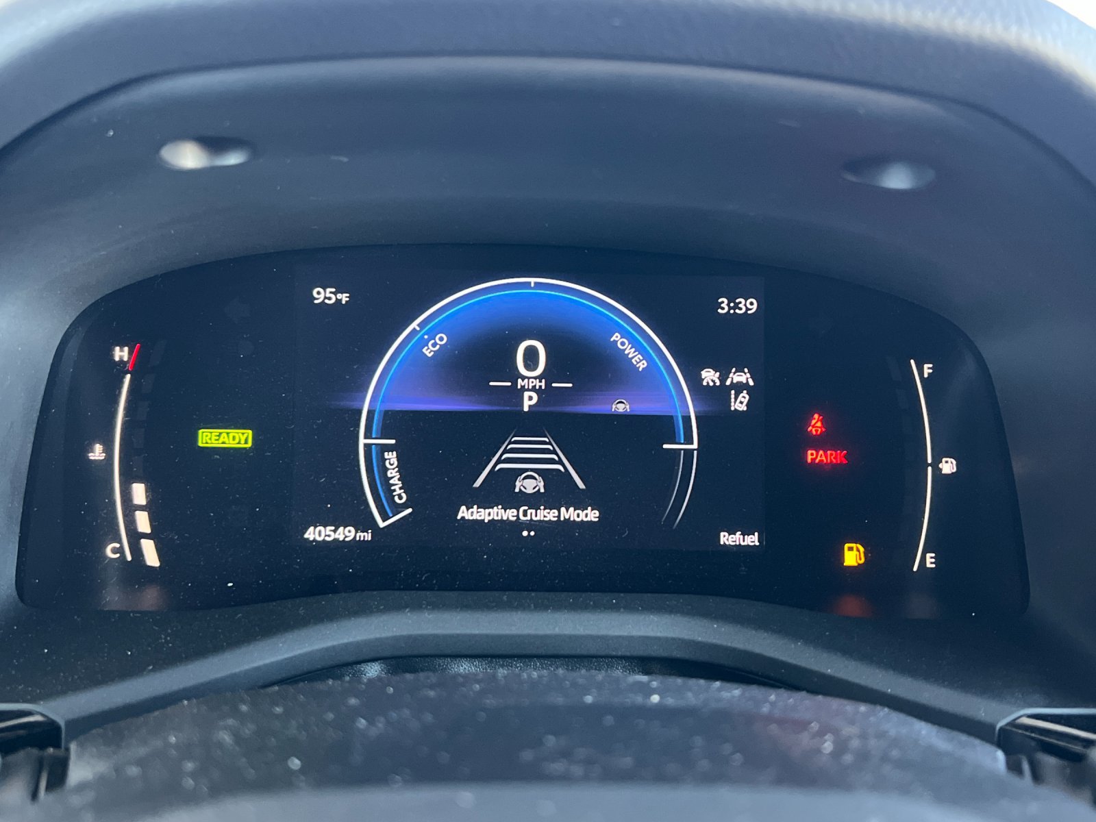 Used 2025 Toyota Camry SE FWD image 23