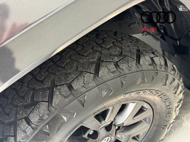 Used 2020 Toyota Tacoma SR5 RWD image 6