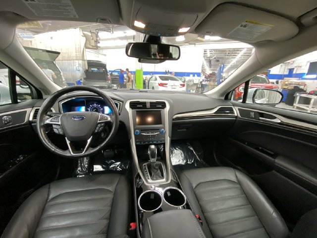 Used 2013 Ford Fusion SE FWD image 27