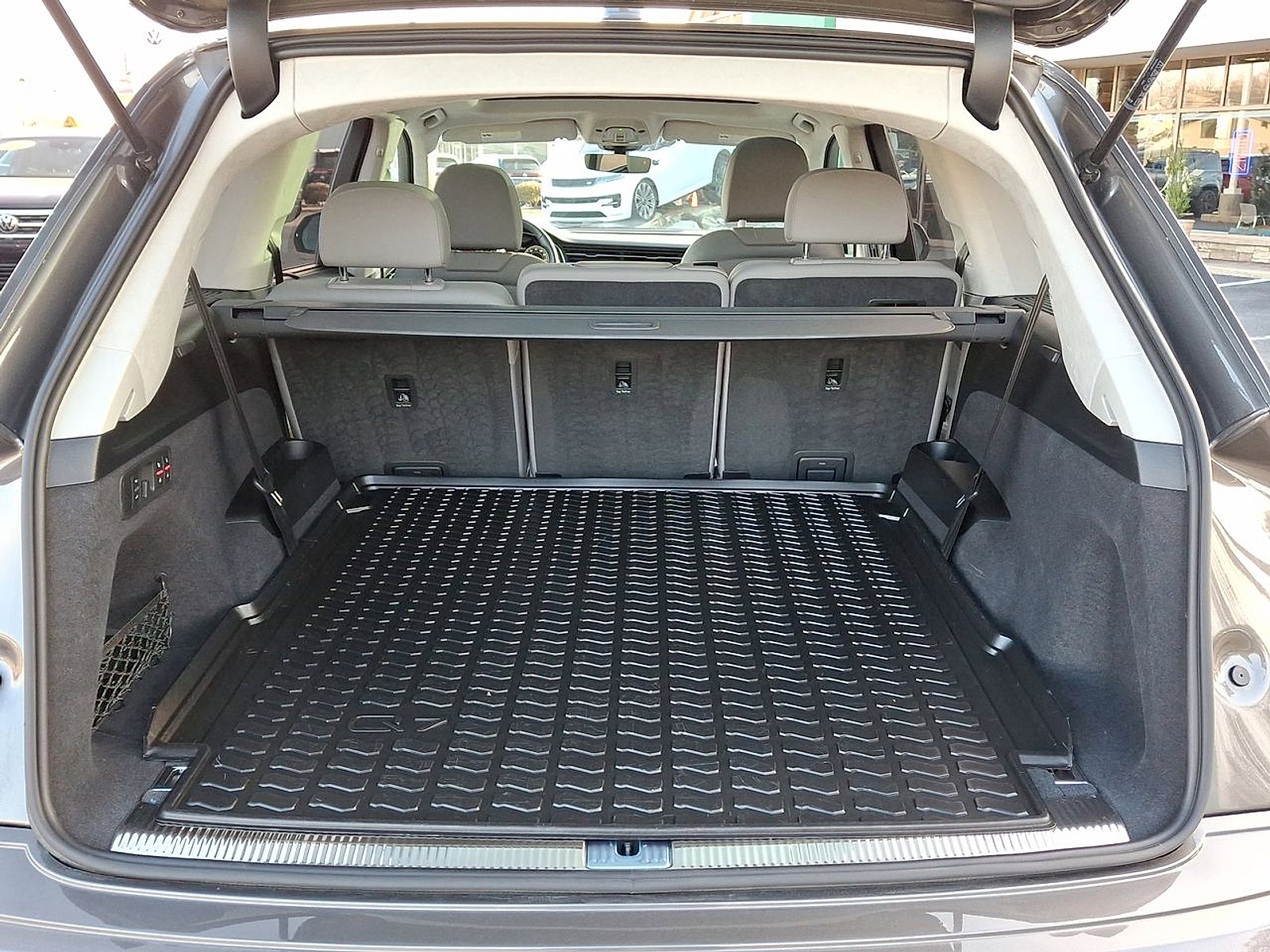 Used 2024 Audi Q7 3.0T Prestige image 30