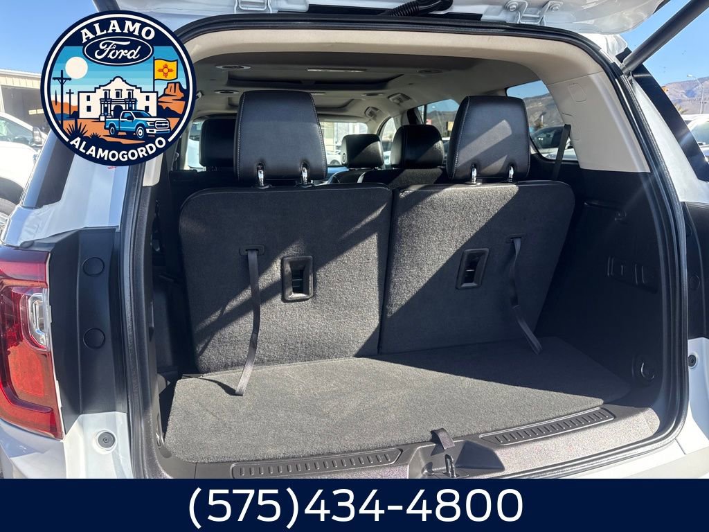 Used 2023 GMC Acadia Denali w/ Denali Ultimate Package image 16