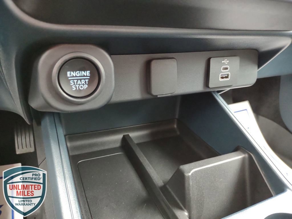 New 2025 Ford Maverick XLT w/ XLT Luxury Package image 39