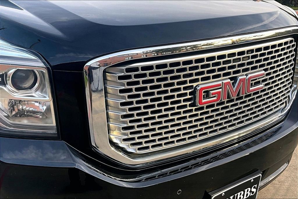 Used 2016 GMC Yukon Denali w/ Open Road Package image 37