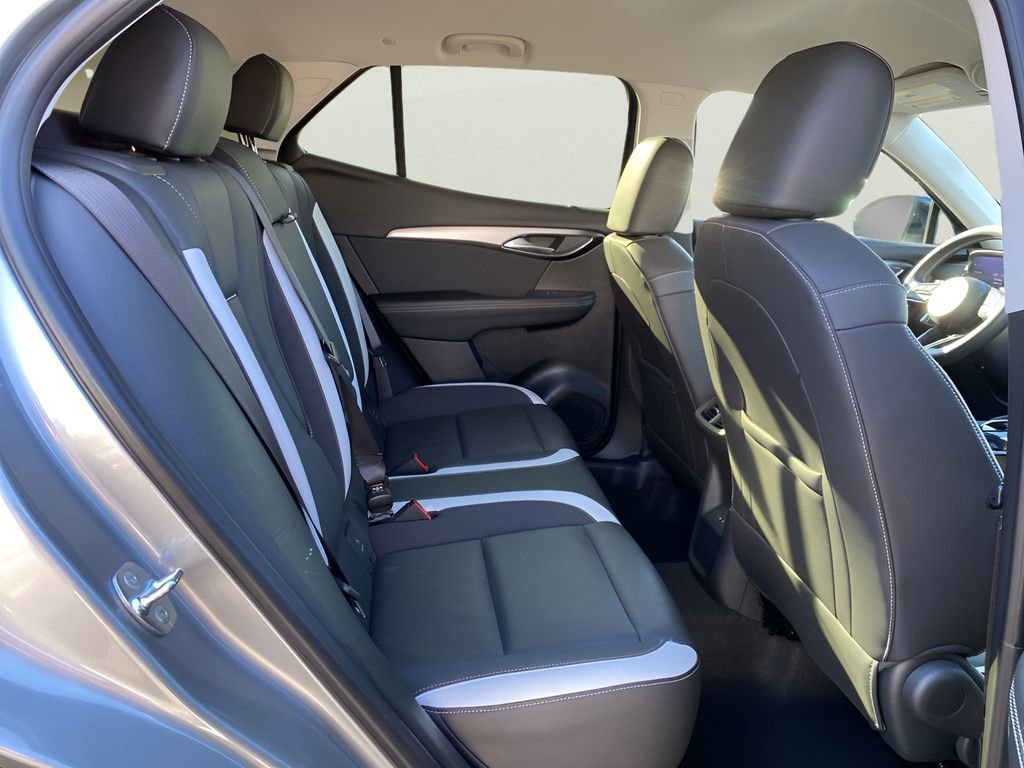 Used 2025 Buick Envision Sport Touring image 16