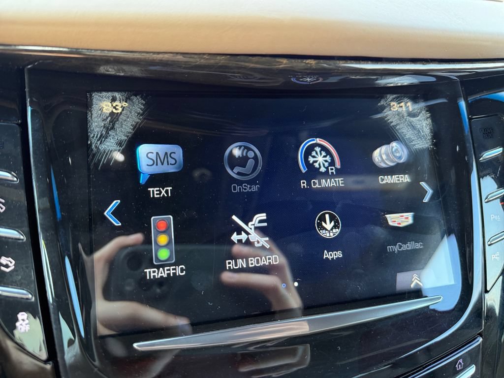 Used 2018 Cadillac Escalade ESV Platinum AWD/4WD image 25