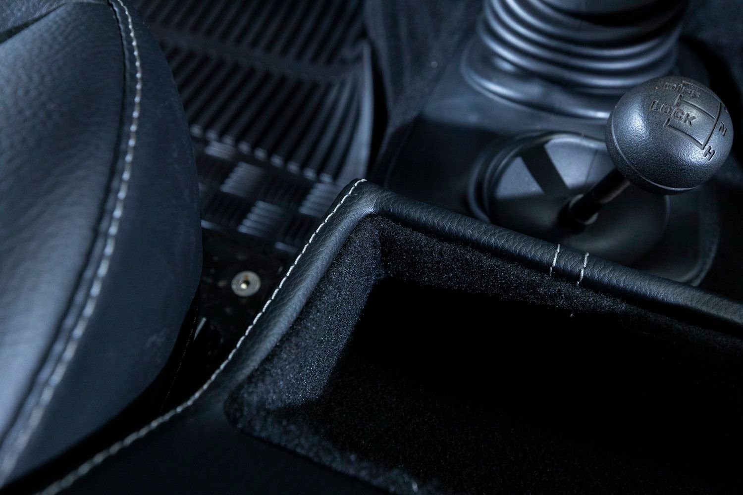 Used 1993 Porsche 968 Coupe image 24