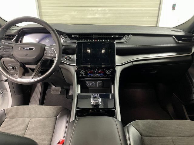 Used 2023 Jeep Grand Cherokee L Laredo AWD/4WD image 13