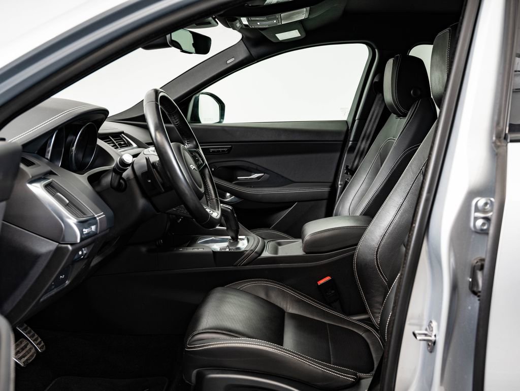 Used 2019 Jaguar E-PACE R-Dynamic SE image 24