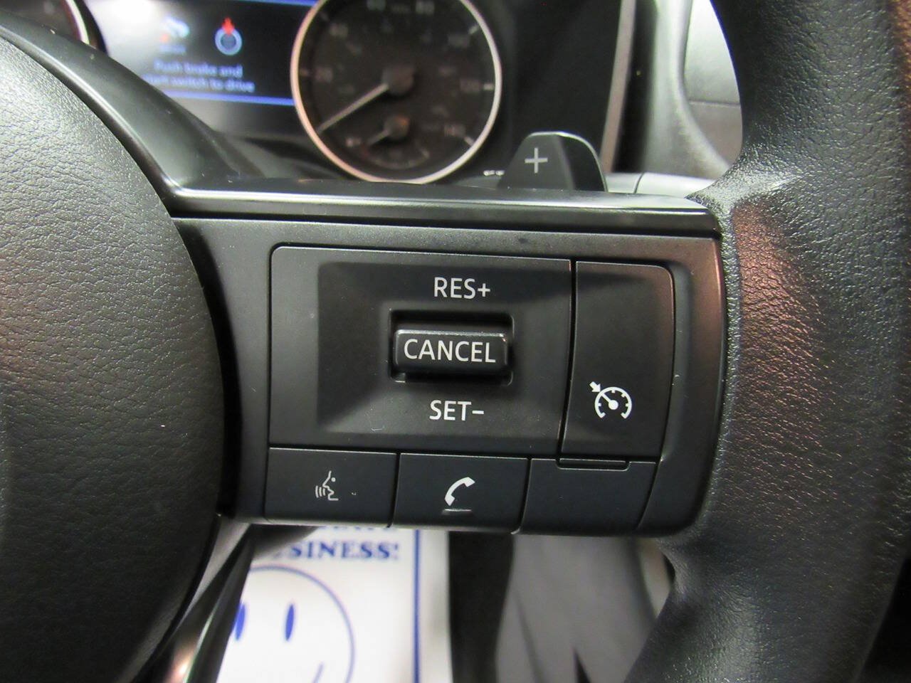 Used 2023 Nissan Rogue S AWD/4WD image 33