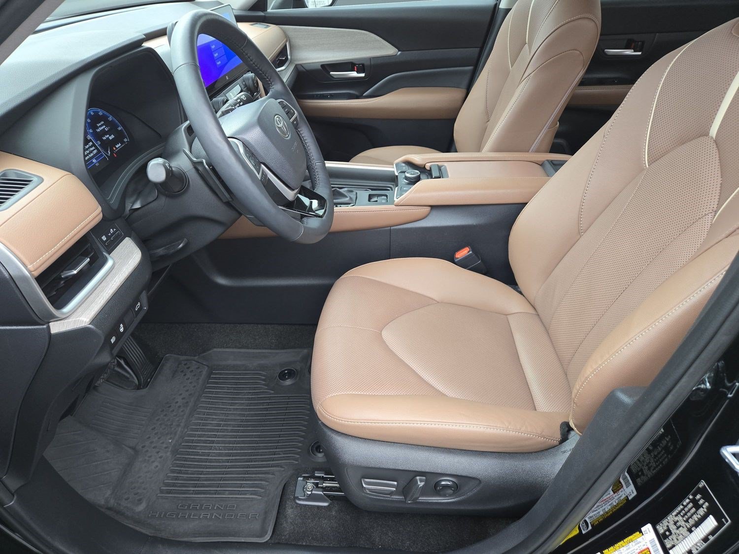 Certified 2026 Toyota Grand Highlander AWD image 15