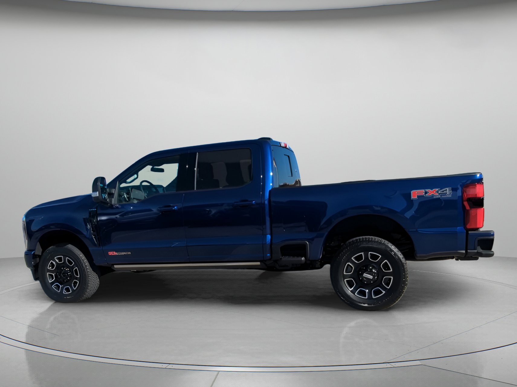 New 2026 Ford F350 Platinum w/ FX4 Off-Road Package image 18